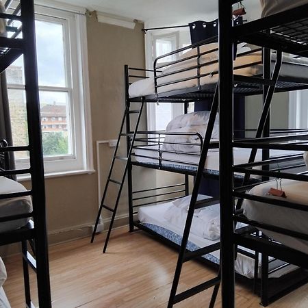 Bell House Hostel Londen Buitenkant foto