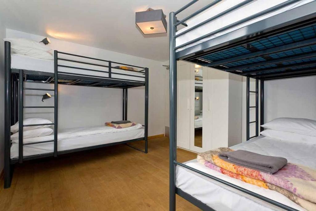 Bell House Hostel Londen Buitenkant foto
