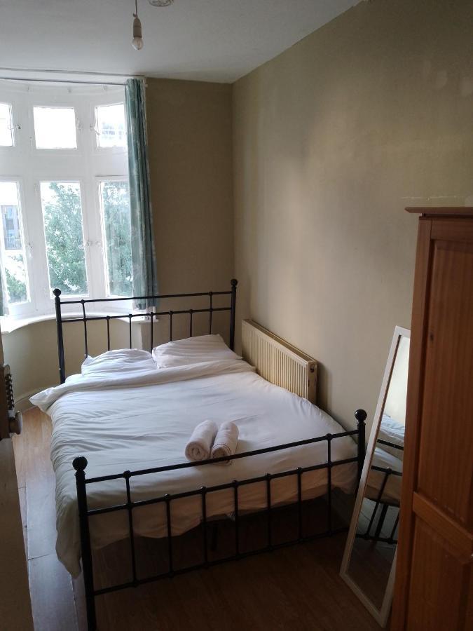 Bell House Hostel Londen Buitenkant foto